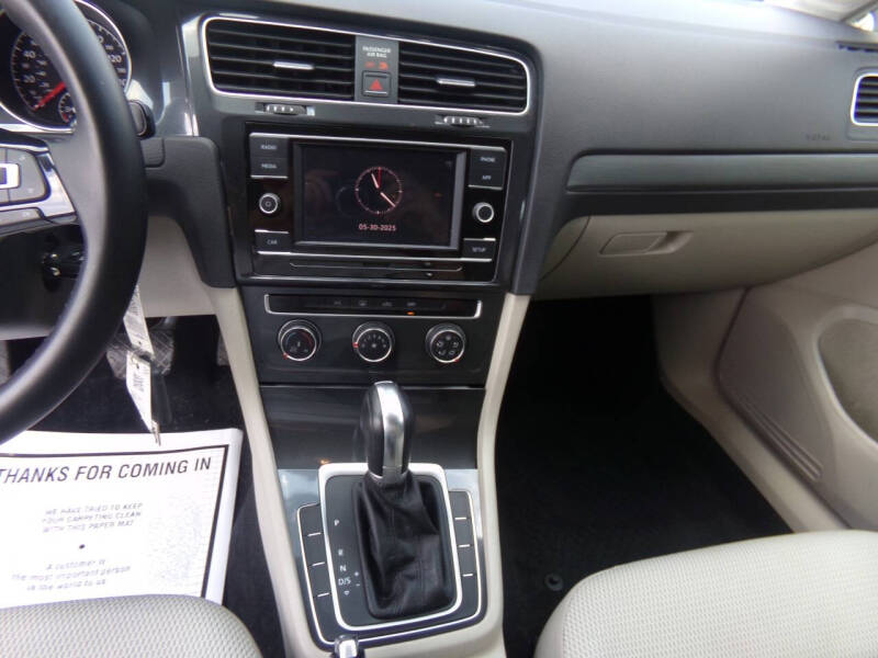 2018 Volkswagen Golf TSI S