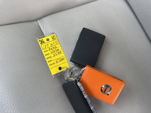 2023 Volvo XC90 B5 Core