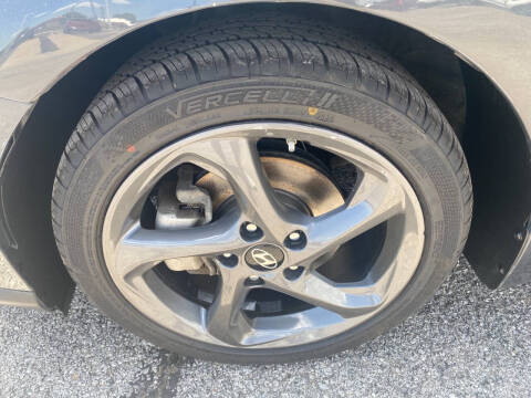 2019 Hyundai Veloster