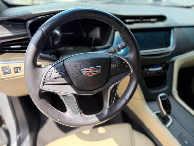 2017 Cadillac XT5