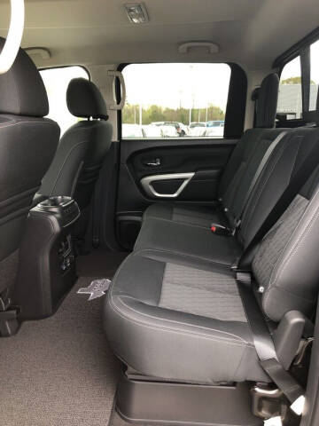 2019 Nissan Titan SV