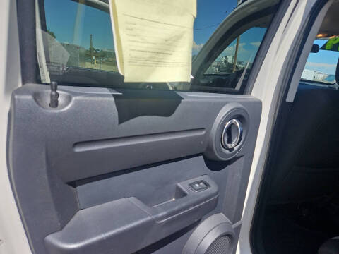 2009 Dodge Nitro SE