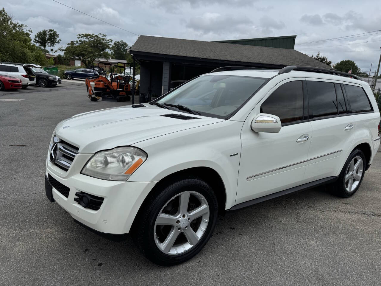 White 2009 Mercedes-Benz GL-Class GL 320 BlueTEC AWD GL 320 BlueTEC 4MATIC 4dr SUV 2
