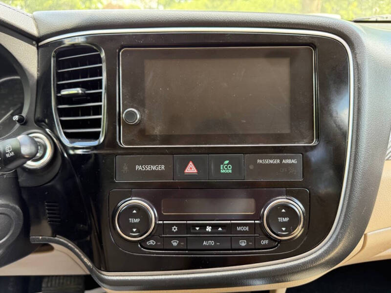 2017 Mitsubishi Outlander SE