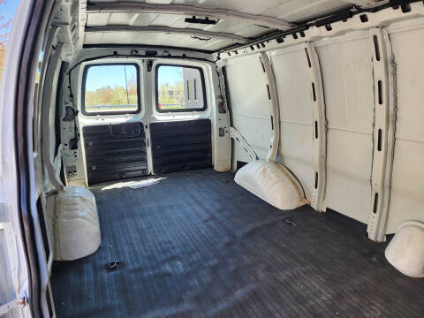 2016 GMC Savana 2500