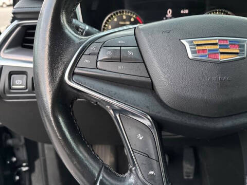 2022 Cadillac XT5 Luxury