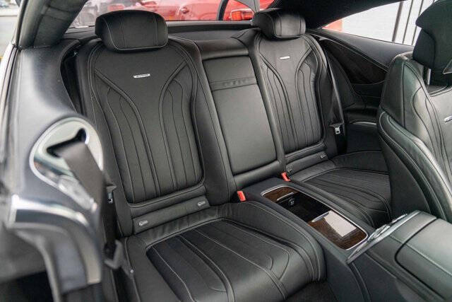 2016 Mercedes-Benz S-Class 36