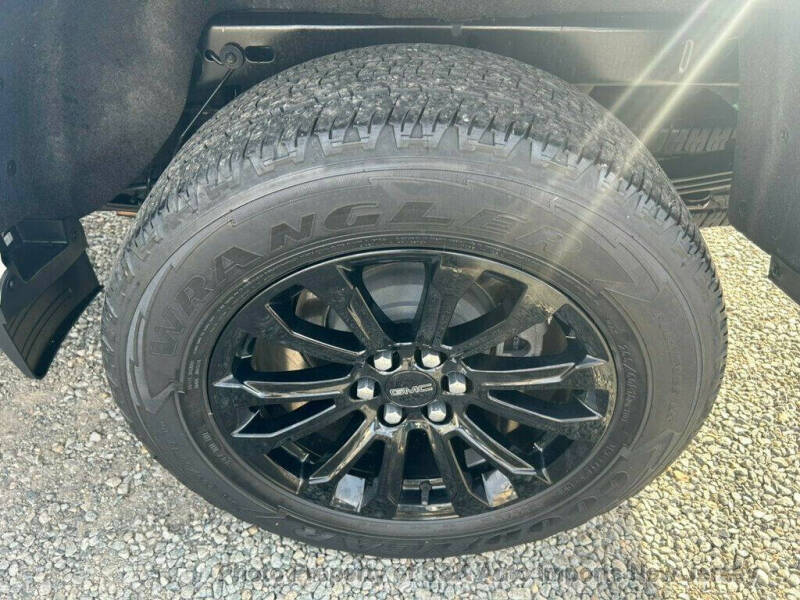 2022 GMC Canyon Elevation Standard