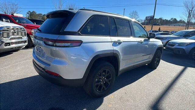 2024 Jeep Grand Cherokee Altitude