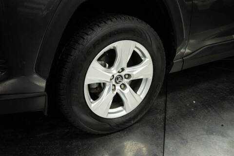 2020 Toyota RAV4 Hybrid XLE