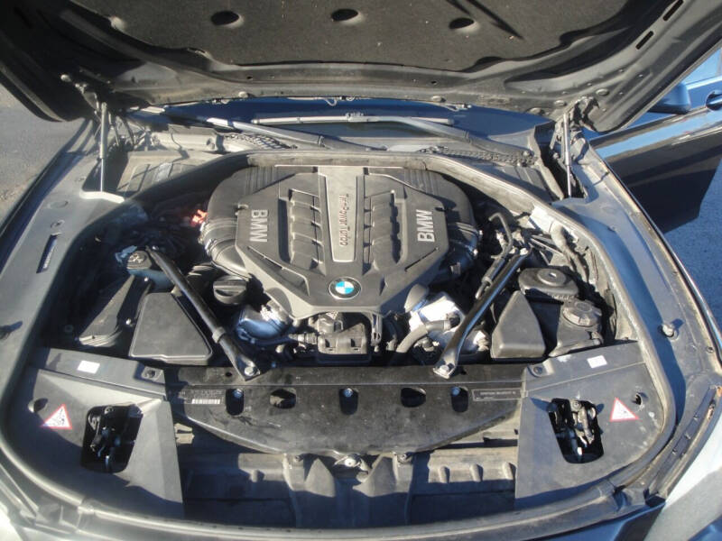 2012 BMW 7 Series 750Li xDrive