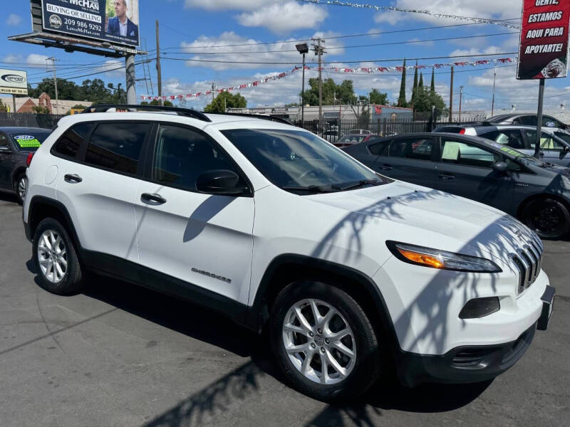 2017 Jeep Cherokee Sport