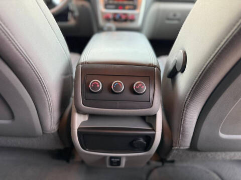 2016 GMC Acadia SLE-2