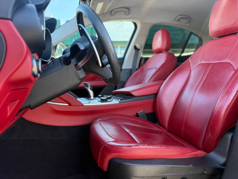 2018 Alfa Romeo Stelvio Sport