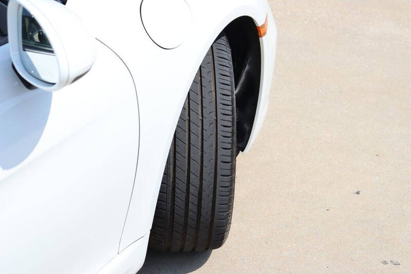 2019 Porsche 718 Cayman