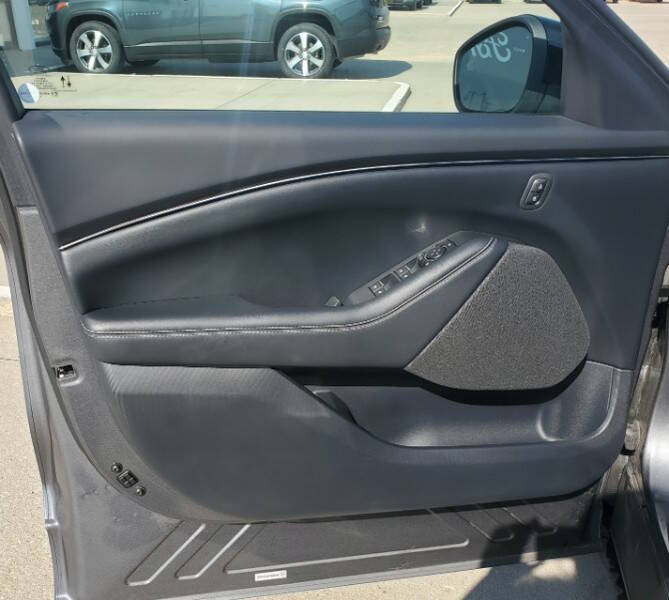 2023 Ford Mustang Mach-E Select