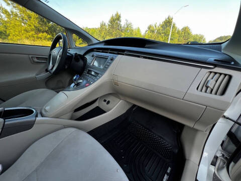 2013 Toyota Prius Three