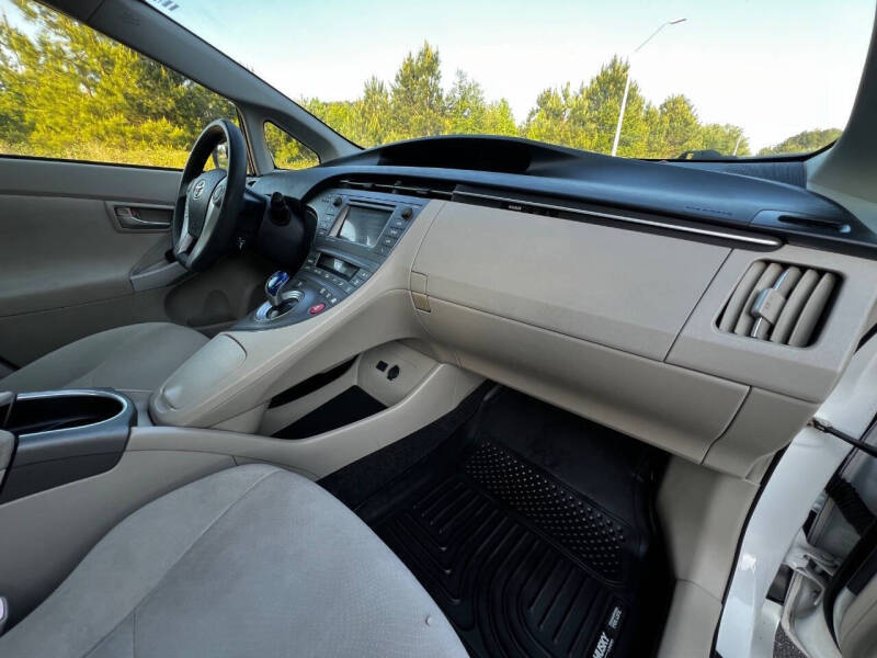 2013 Toyota Prius Three