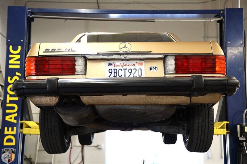 1986 Mercedes-Benz 560-Class 560 SL