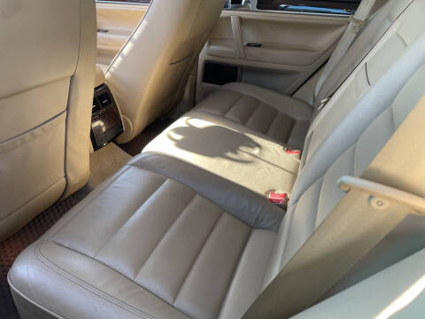 2004 Volkswagen Touareg V8