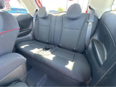 2024 FIAT 500e Inspi(RED)