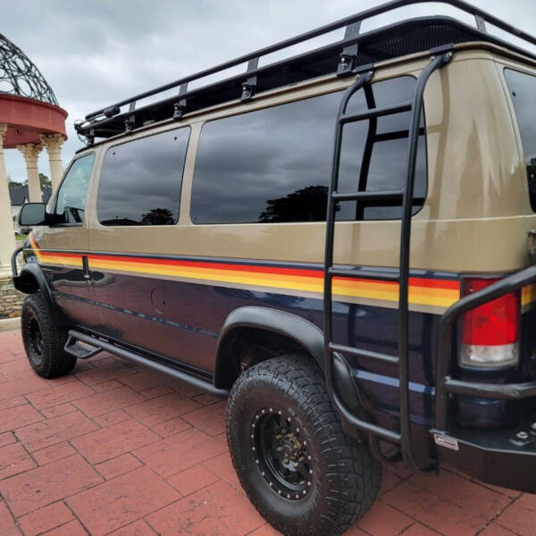 2001 Ford E-Series E-350 SD