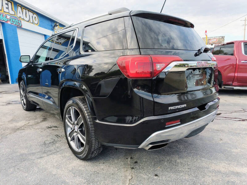 2019 GMC Acadia Denali