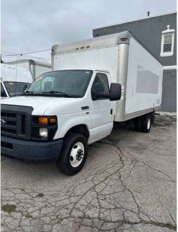 2016 Ford E-Series E-350 SD