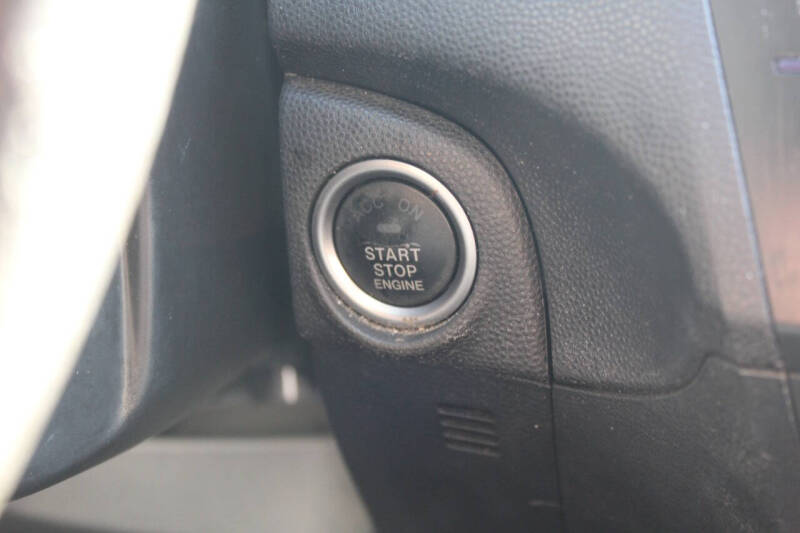 2013 Mazda MAZDA3 i Touring