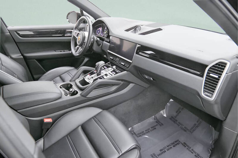 2022 Porsche Cayenne