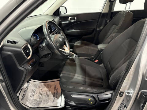 2023 Hyundai Venue SEL