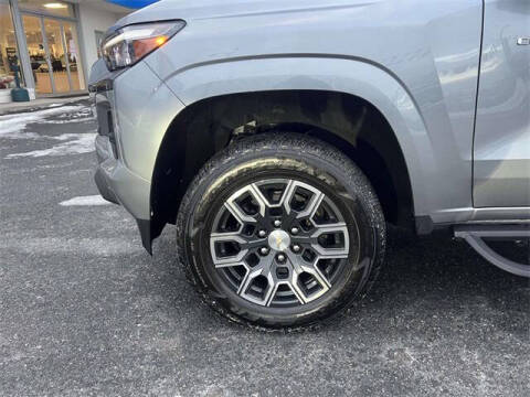 2024 Chevrolet Colorado LT