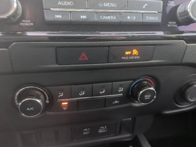 2022 Nissan Frontier SV