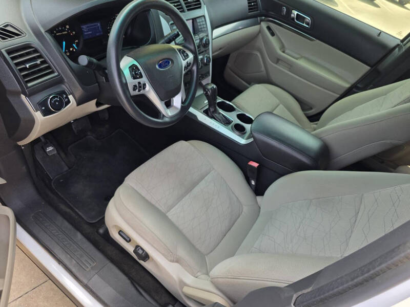 2014 Ford Explorer