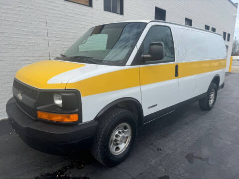 2005 Chevrolet Express for sale at Kars Today in Addison IL