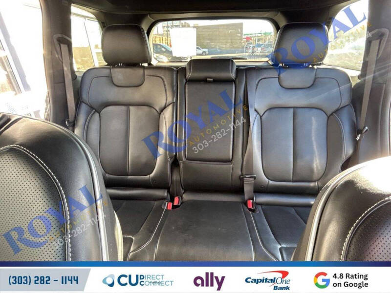 2022 Jeep Grand Cherokee Overland