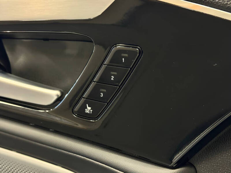 2025 Acura MDX w/Tech