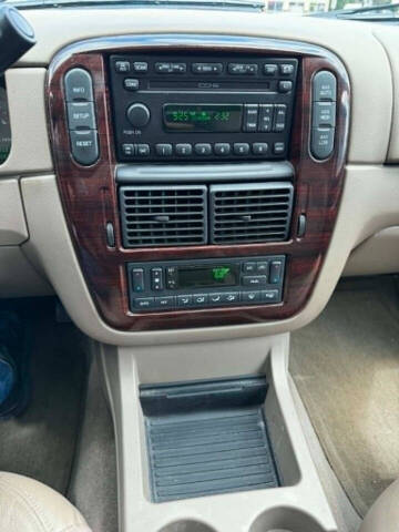 2004 Ford Explorer Limited