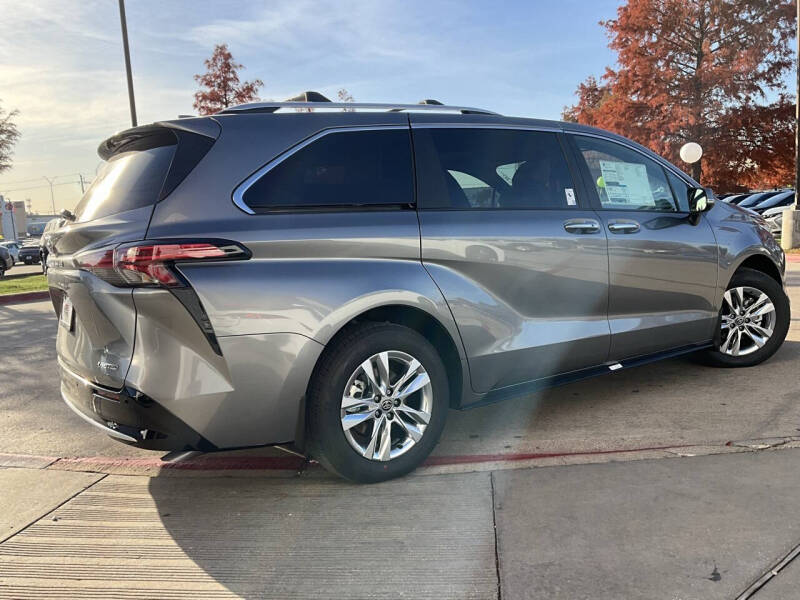 2026 Toyota Sienna Limited 7-Passenger