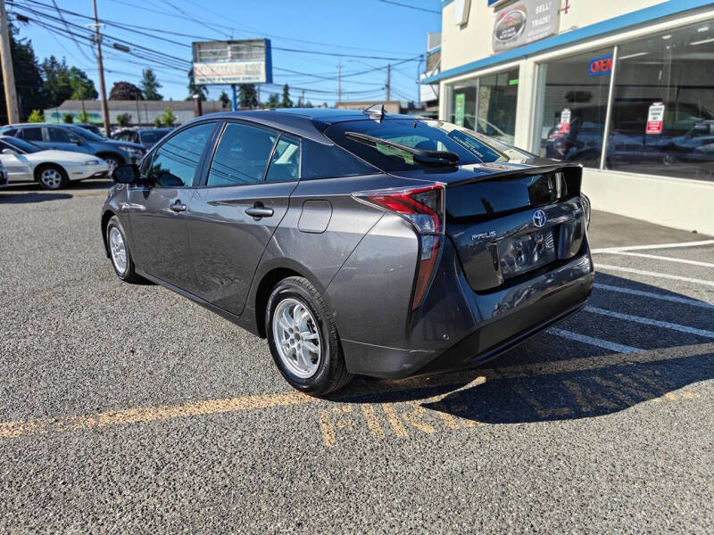2018 Toyota Prius Two