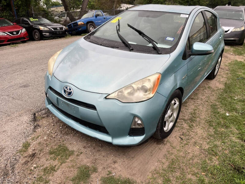 2013 Toyota Prius c