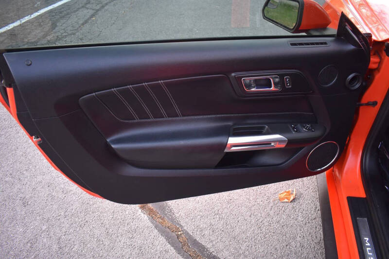 2016 Ford Mustang EcoBoost Premium