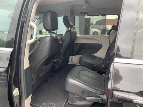 2018 Chrysler Pacifica Touring L