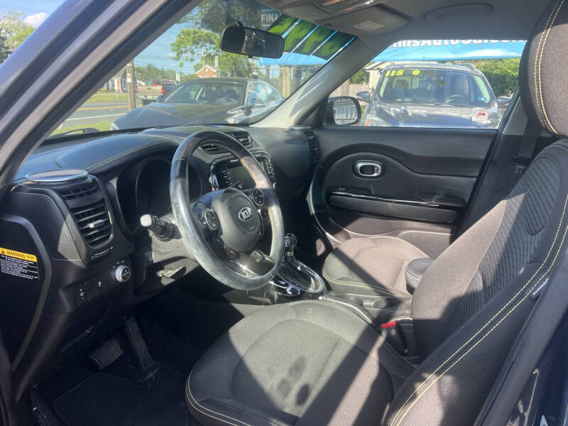 2016 Kia Soul +