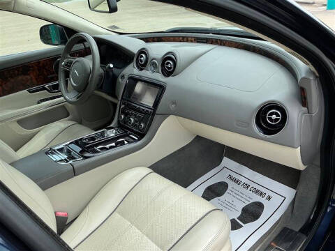 2014 Jaguar XJ