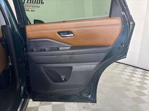 2024 Nissan Pathfinder Platinum