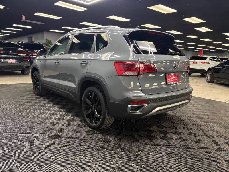 2022 Volkswagen Taos SE