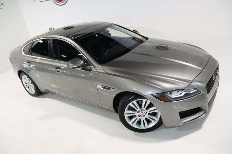 2017 Jaguar XF 35t Premium
