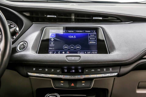 2023 Cadillac XT4 Premium Luxury