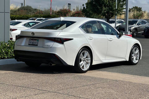 2023 Lexus IS 300